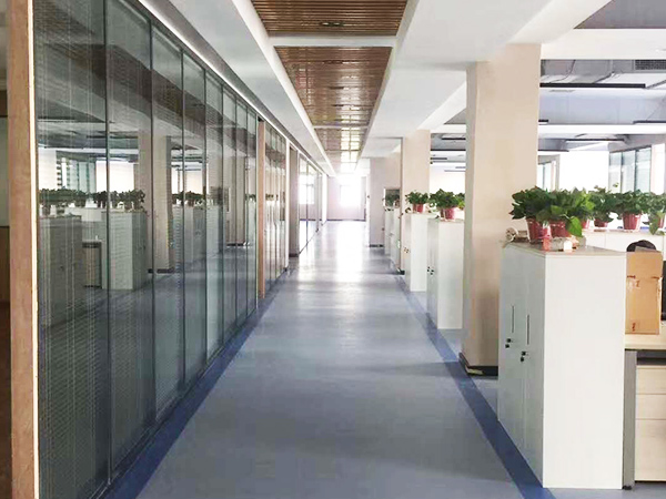 华东工控办公区域