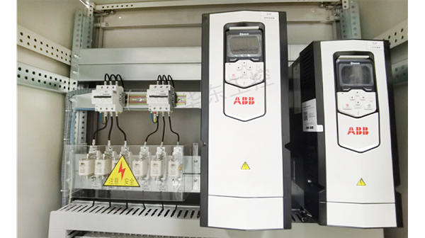 华东工控-变频柜细节