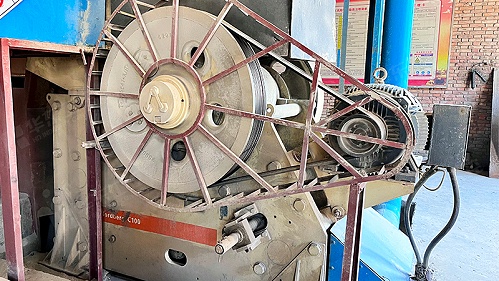 破碎机厂家如何选择自动化控制系统？