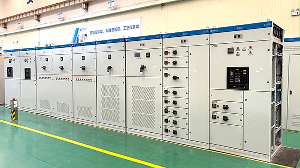 低压柜10