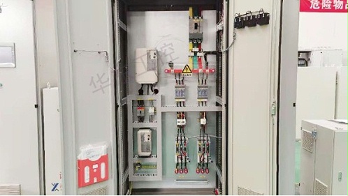 控制柜